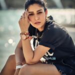Bold-nayantara-